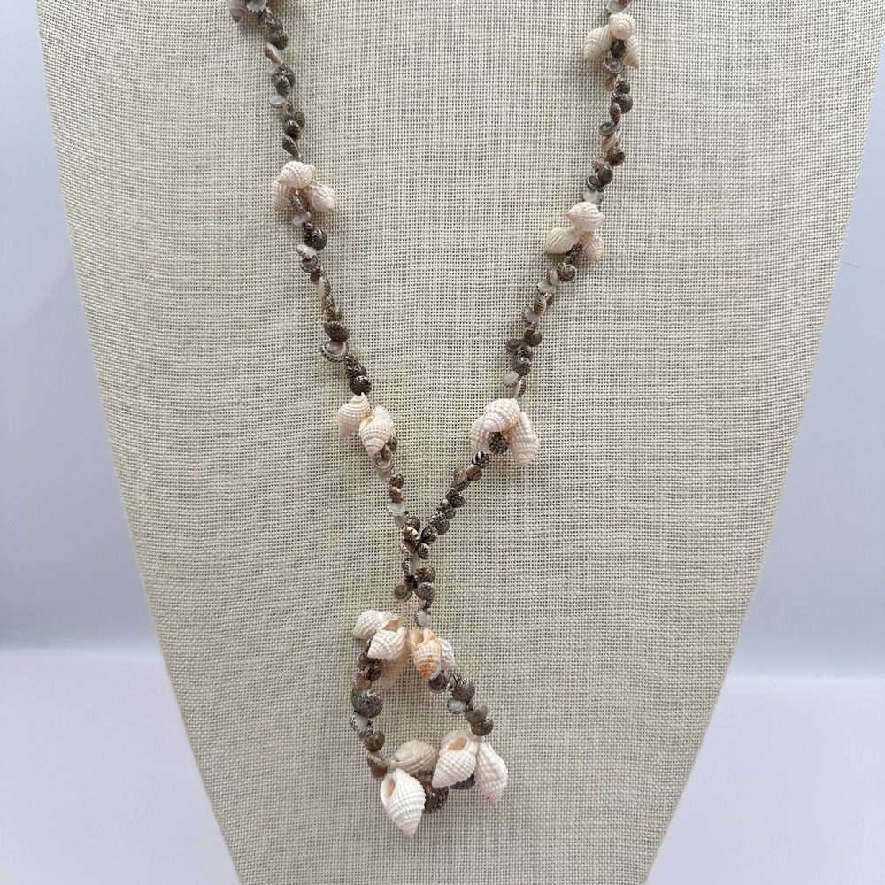 Vintage 90s Natural Sea Shell Strand Necklace Boho Women's Jewelry